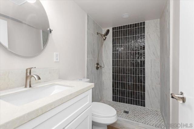 9255 Fairlawn St, Santee CA: https://media.crmls.org/mediaz/b2a3133c-52ee-4b20-be64-f4df36abf202.jpg