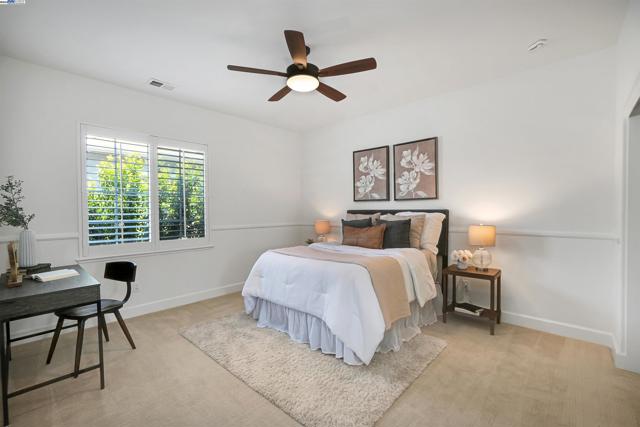 671 W Questa Trl, Mountain House CA: https://media.crmls.org/mediaz/b2a31ebf-40d6-43a8-b6ea-22fea3a52666.jpg