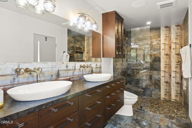 1417 Foothill Road, Ojai CA: https://media.crmls.org/mediaz/b2a35fd4-9fdf-4125-ac7f-a2a2b60fb1ed.jpg