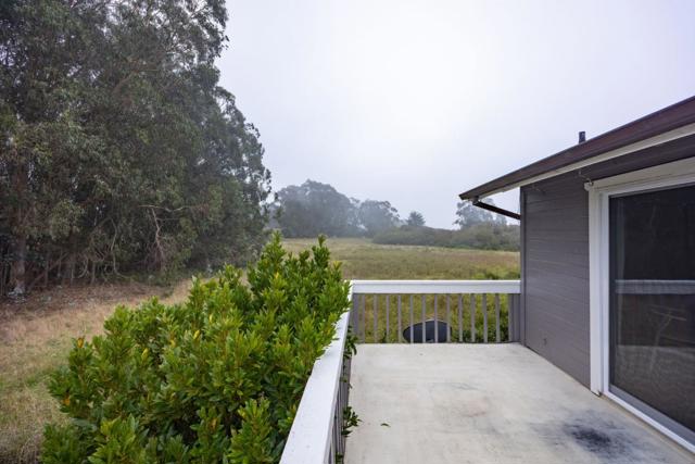 1077 Pearl Avenue, Moss Beach CA: https://media.crmls.org/mediaz/b2a47480-e99d-4dee-bad7-2ab6e068db22.jpg
