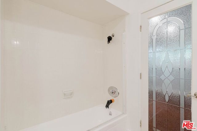 9031 Phyllis Avenue, 1 photo 12