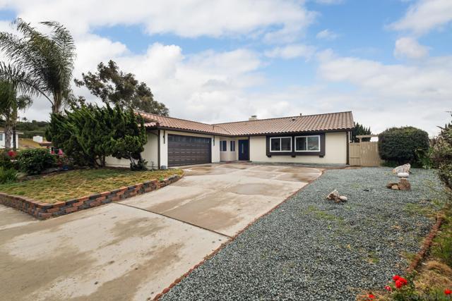 5416 Horse Ridge Way, Bonita CA: https://media.crmls.org/mediaz/b2a57f55-6d05-46db-b445-d2c675704b40.jpg