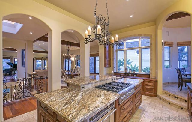 1150 Pine St, Coronado CA: https://media.crmls.org/mediaz/b2a69520-697a-4056-b067-c29167624bc1.jpg