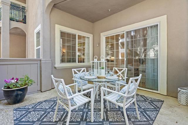 550 El Camino Real, Burlingame CA: https://media.crmls.org/mediaz/b2a7ba0b-89eb-4db9-8575-660482b99ddd.jpg