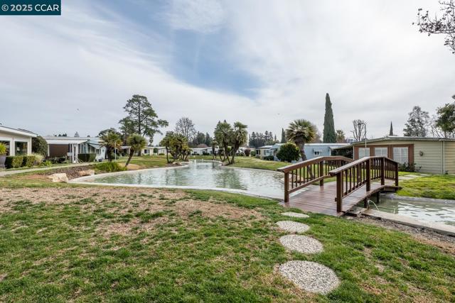 2019 Dalis Drive, Concord CA: https://media.crmls.org/mediaz/b2a7f579-1a70-422b-a1c0-9bfd356a91f7.jpg
