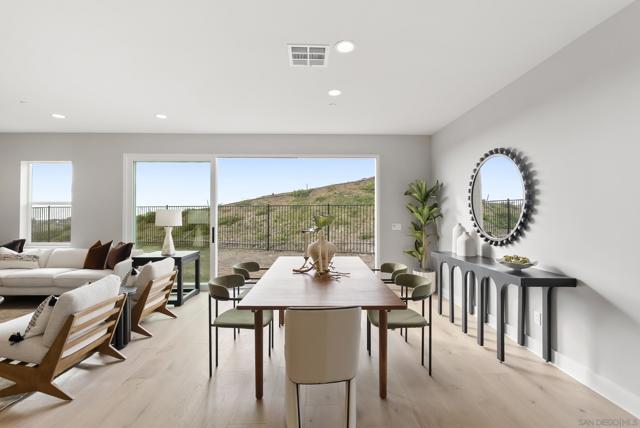 1238 Topanga Dr, San Marcos CA: https://media.crmls.org/mediaz/b2a807e2-27aa-49bb-adbd-4e4ec3883a01.jpg