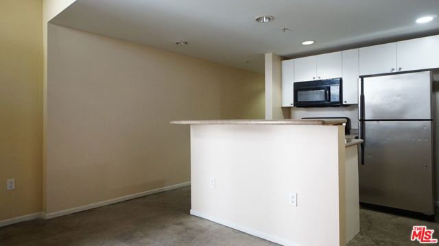 922 W 23Rd Street, Los Angeles CA: https://media.crmls.org/mediaz/b2a81758-0fb7-4684-949c-e74b26127465.jpg