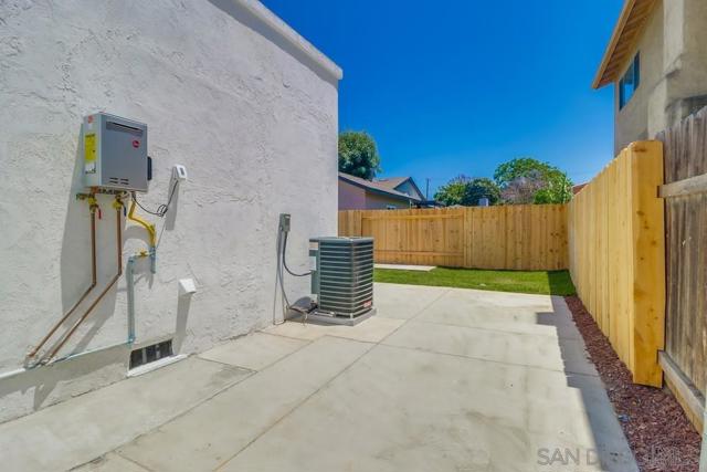 2780 Buena Vista, Lemon Grove CA: https://media.crmls.org/mediaz/b2a89d8f-54af-40f3-a645-a1099b944189.jpg