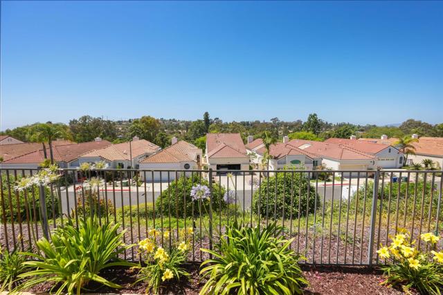 Detail Gallery Image 3 of 27 For 1257 Camino Lorado, San Marcos,  CA 92078 - 2 Beds | 2 Baths