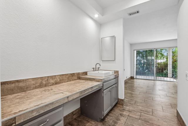 1683 Tam O Shanter Plaza, Palm Springs, CA 92264