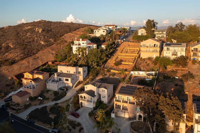 Detail Gallery Image 44 of 46 For 1657 Coronado Ave, Spring Valley,  CA 91977 - 5 Beds | 3/1 Baths