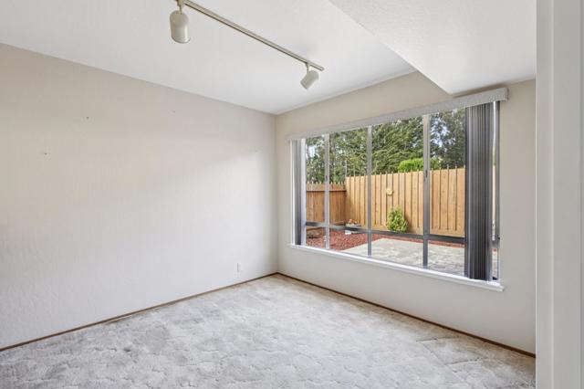 908 Park Pacifica Avenue, Pacifica CA: https://media.crmls.org/mediaz/b2a9c9fa-29d8-4bc7-addf-20a2d797a439.jpg