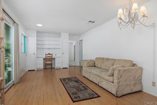 Detail Gallery Image 8 of 23 For 4967 Cindy Ave, Carlsbad,  CA 92008 - 2 Beds | 2 Baths