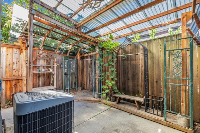 39623 Buena Vista Terrace, Fremont CA: https://media.crmls.org/mediaz/b2a9e833-ef2d-4c75-b232-0d9795141223.jpg