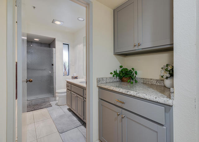 605 E Amado Road, Palm Springs CA: https://media.crmls.org/mediaz/b2aa1217-e38f-45ee-8ef1-dde471faa7ed.jpg