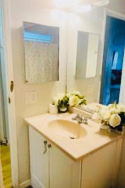 20 Russell Road, Salinas CA: https://media.crmls.org/mediaz/b2aa413b-b0e9-4e9a-82b6-bd632cfc5cfb.jpg