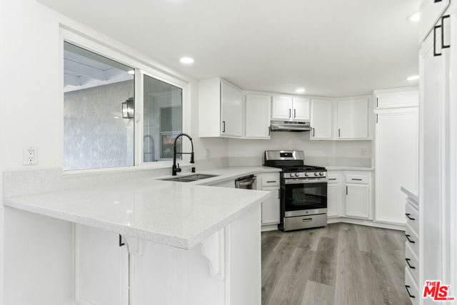 3531 Southview Court, Palmdale CA: https://media.crmls.org/mediaz/b2aa6999-bf33-4d2b-8d30-56d933decc1d.jpg