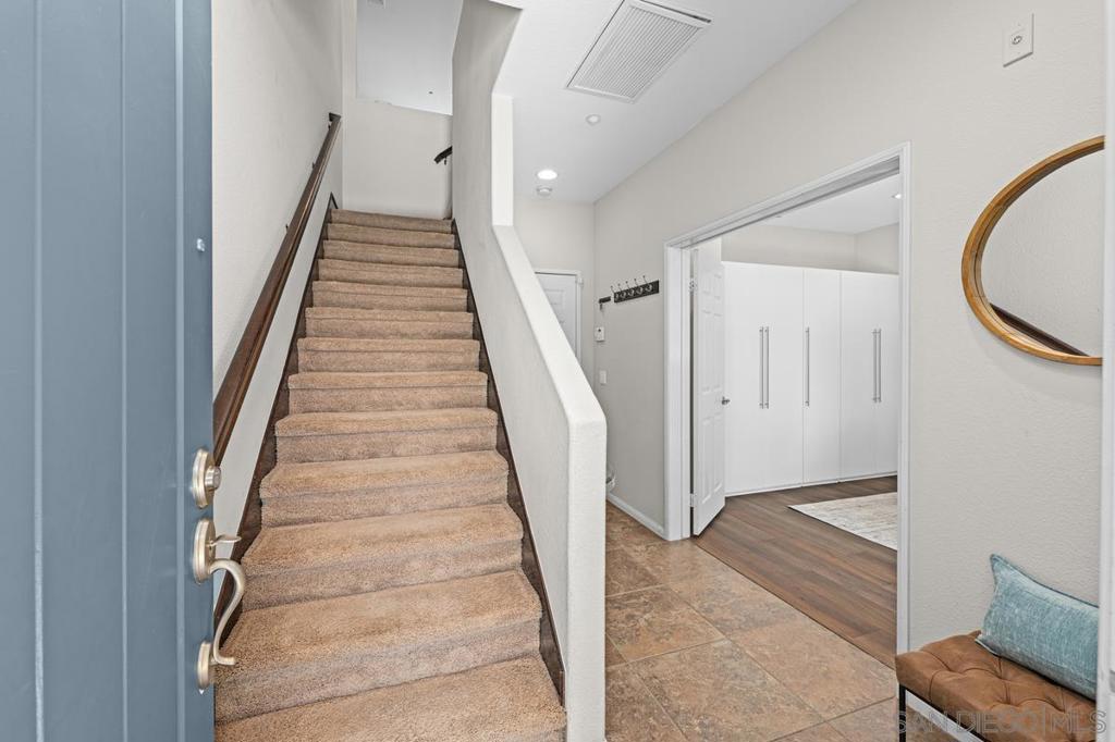16925 Vasquez Way - photo 4