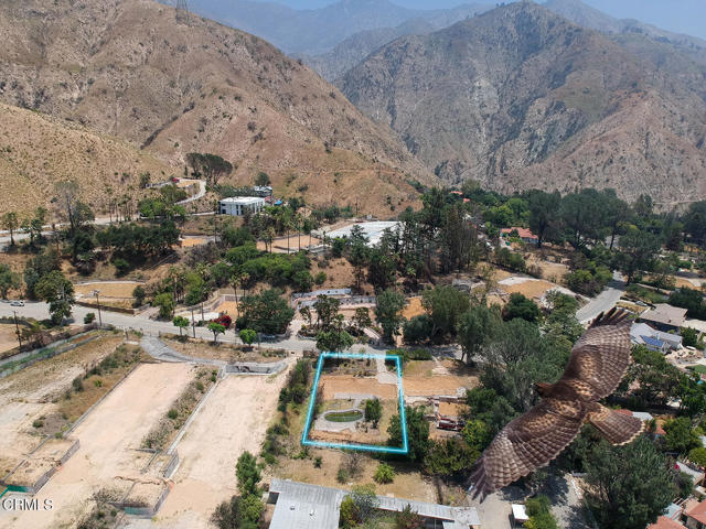 1962 E Loma Alta Drive, Altadena CA: https://media.crmls.org/mediaz/b2aec29e-7f41-43af-8268-e46ca8cf320d.jpg