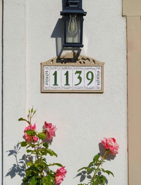 1139 Cape Cod Way, Salinas CA: https://media.crmls.org/mediaz/b2af23ba-dc64-4e13-b866-081e46787bc0.jpg