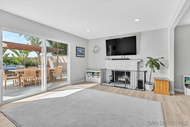 3978 Shenandoah Dr, Oceanside CA: https://media.crmls.org/mediaz/b2afa696-6797-47f3-9746-6c764254236f.jpg