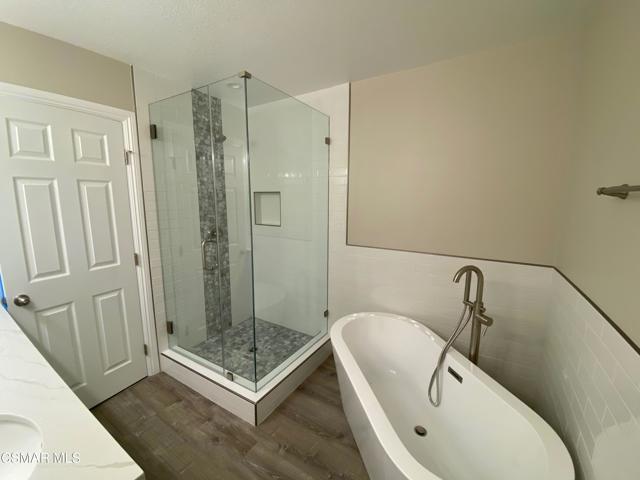 2979 Amarillo Avenue, Simi Valley CA: https://media.crmls.org/mediaz/b2afadc1-b2c4-48dd-9b19-3bccc6407b92.jpg