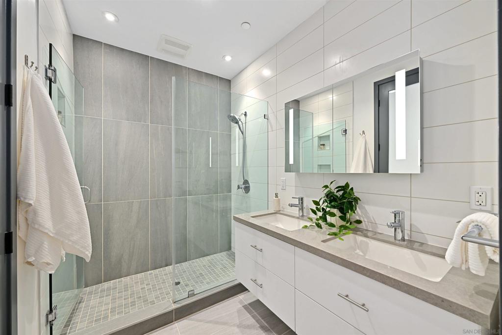 4079 1st Ave - photo 5
