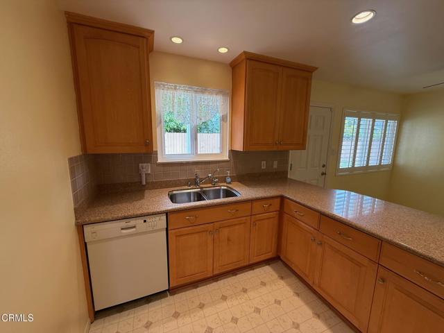 545 Pearson Road, Port Hueneme CA: https://media.crmls.org/mediaz/b2b0237a-3ea9-4779-bc17-f54c77ab1369.jpg