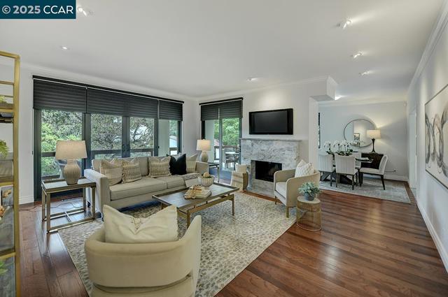 3244 Terra Granada Dr, Walnut Creek CA: https://media.crmls.org/mediaz/b2b0c48e-4661-4357-9021-60689000f6af.jpg