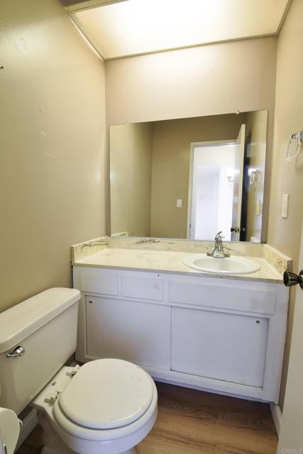 Image 15 of 23 For 4885 Cole Street 38