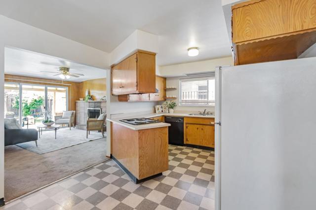 1328 Whitegate Avenue, San Jose CA: https://media.crmls.org/mediaz/b2b1be72-9128-4add-b86b-8cad09a8340d.jpg