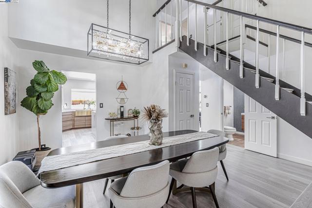 1835 Camino Estrada, Concord CA: https://media.crmls.org/mediaz/b2b35d0f-dbf9-463f-a2b3-98cac677b5d0.jpg