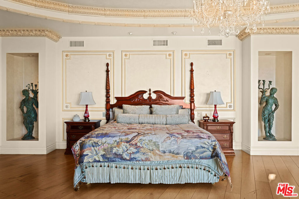 MLS #26857771 image #26