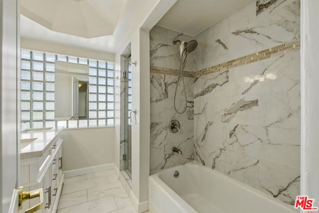 237 W Kelso Street, Inglewood CA: https://media.crmls.org/mediaz/b2b39886-7c23-4294-8984-990cc8abcea8.jpg