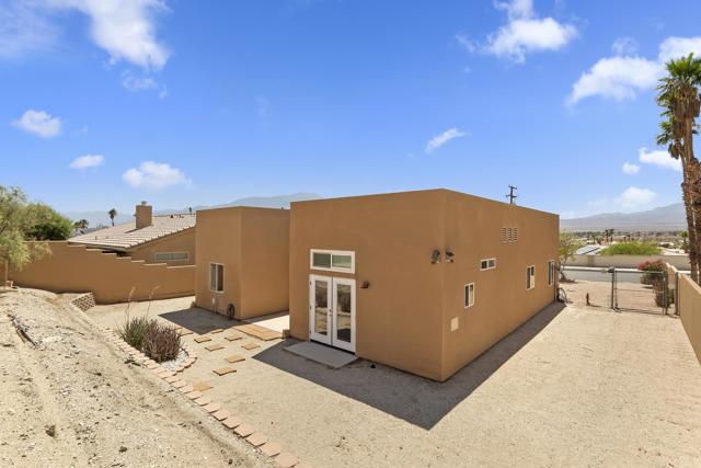 9490 West Drive, Desert Hot Springs CA: https://media.crmls.org/mediaz/b2b51f3c-204e-479c-9634-195292143379.jpg