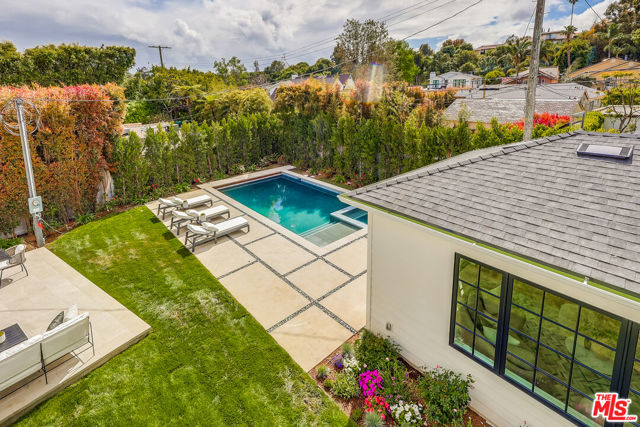 Drew Fenton | 427 N Bundy Drive Los Angeles CA | MLS: 7182819