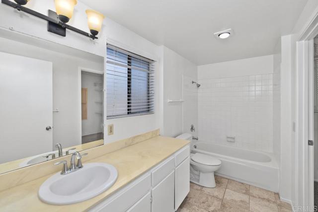 Detail Gallery Image 5 of 11 For 8350 via Sonoma #F,  La Jolla,  CA 92037 - 1 Beds | 1 Baths