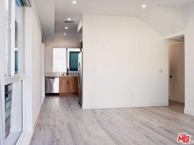 15328 Weddington Street, Sherman Oaks CA: https://media.crmls.org/mediaz/b2b5cd6a-5f26-4edb-85bc-6945484b2b5b.jpg