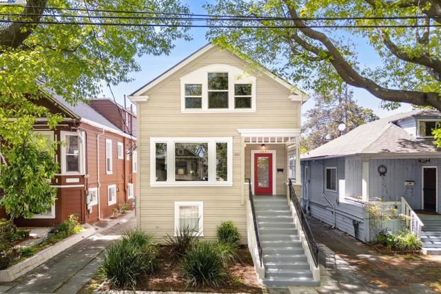 1525 Stanton St, Alameda CA: https://media.crmls.org/mediaz/b2b5e693-fad6-4d9e-870c-61034664a195.jpg