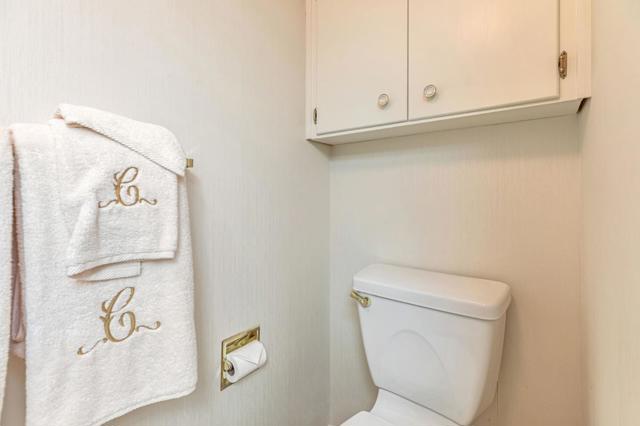 59 Skyline Crest Dr, Monterey CA: https://media.crmls.org/mediaz/b2b6fec9-fe20-4815-8c21-f2ba0e462fb5.jpg