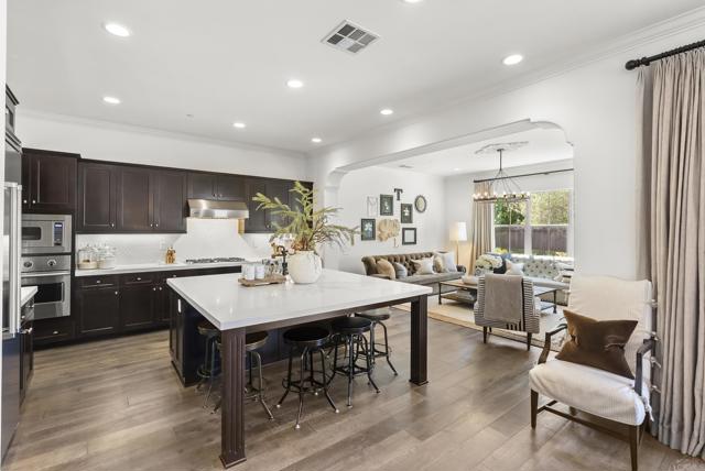 3619 N Fork Ave, Carlsbad CA: https://media.crmls.org/mediaz/b2b78d8b-e11c-4b8a-b5e8-e535fe04d393.jpg