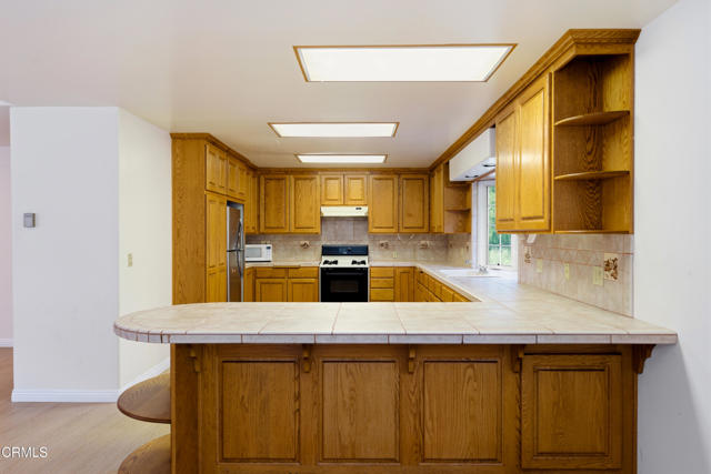 Detail Gallery Image 5 of 36 For 15811 Calle El Capitan, Green Valley,  CA 91390 - 3 Beds | 2 Baths