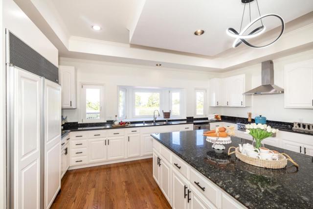 75 Eugenia Way, Hillsborough CA: https://media.crmls.org/mediaz/b2b908a8-6f2a-4797-9536-8463969870c6.jpg