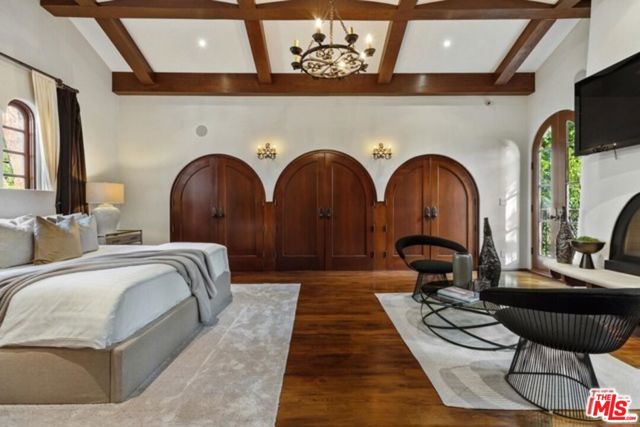 Drew Fenton | 746 Norway Lane Los Angeles CA | MLS: 7365043 Drew Fenton | 746 Norway Lane Los Angeles CA | MLS: 7365043