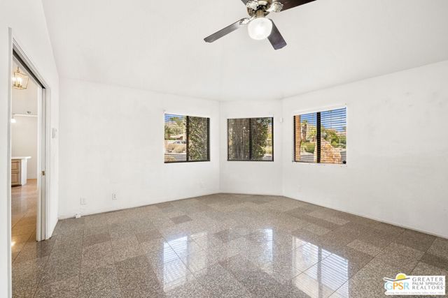 Image 22 of 47 For 71751 Magnesia Falls Drive