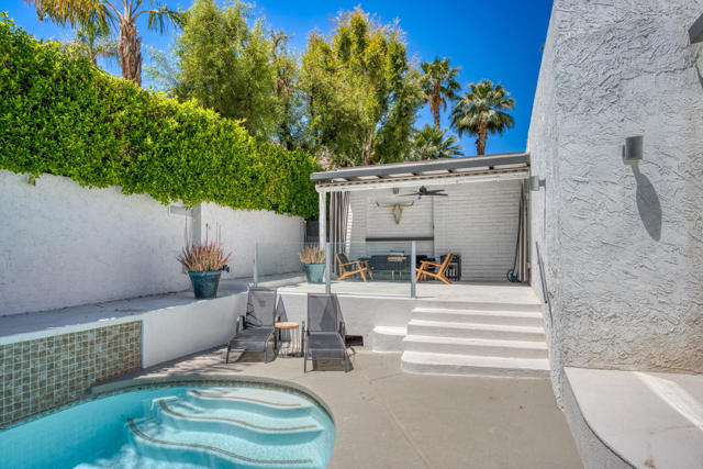 257 W El Camino Way, Palm Springs CA: https://media.crmls.org/mediaz/b2ba97cb-97ad-4058-b101-8a22dedba539.jpg