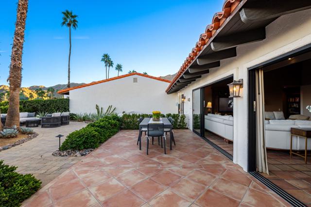 Image 46 of 75 For 40320 Via Entrada