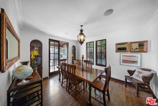 6615 Emmet Terrace, Los Angeles CA: https://media.crmls.org/mediaz/b2bc6d7a-5454-4192-ab3a-e45e0dffc7ce.jpg