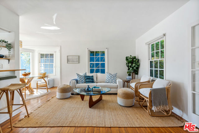 1026 Ozone Avenue photo 3