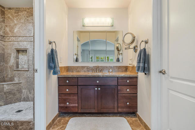 MLS #V1-33354 image #23